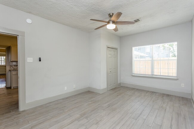 Building Photo - 4310 Wilmer St Rental
