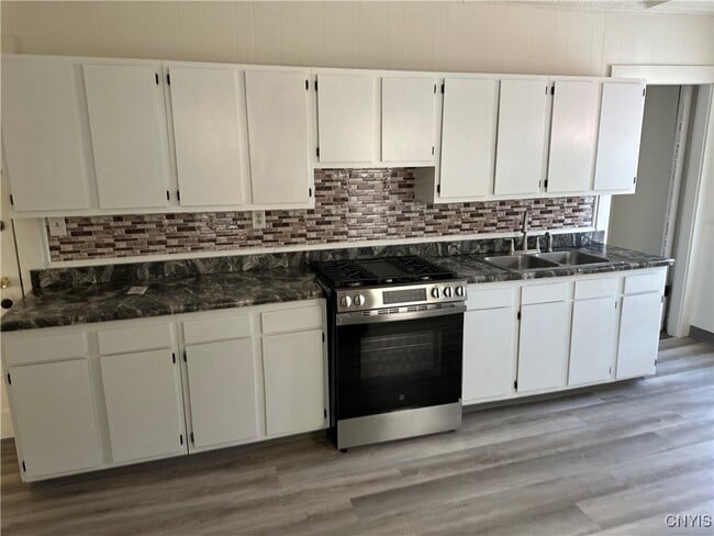 Photo - 225 Marlborough Rd