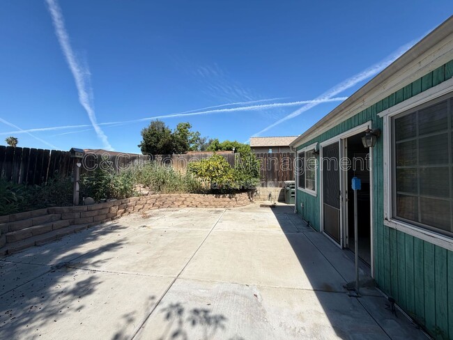 Photo - 1726 Vulcan St