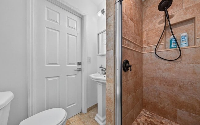 Photo - 4431 NE 28th Ave