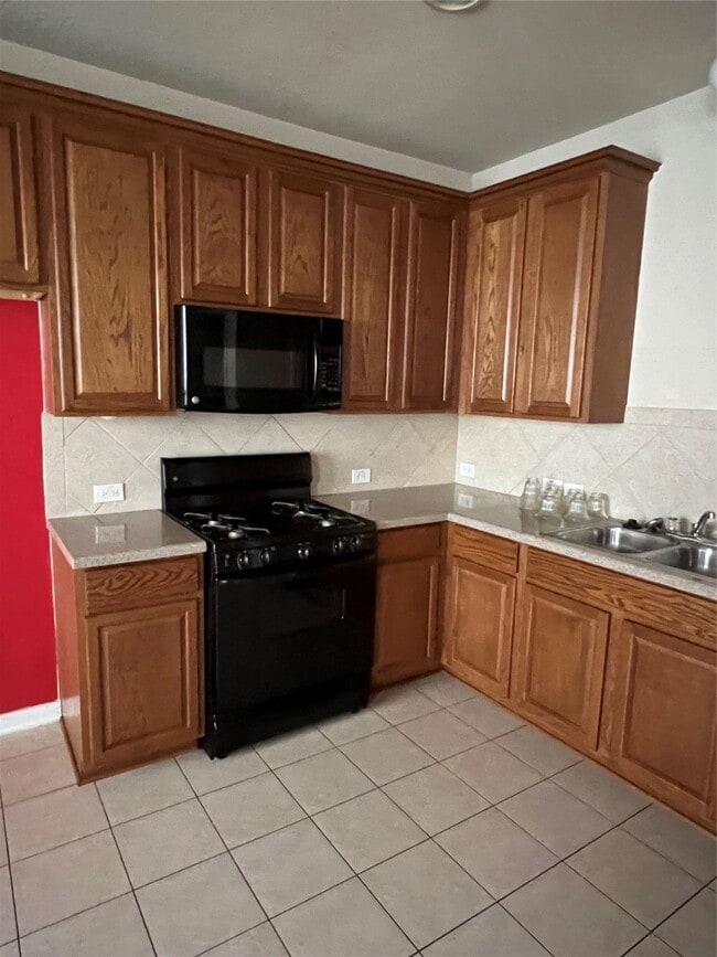 Photo - 9331 Harts Garden Ln