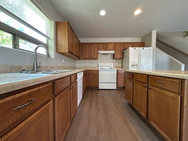 Photo - 28937 N Coal Ave