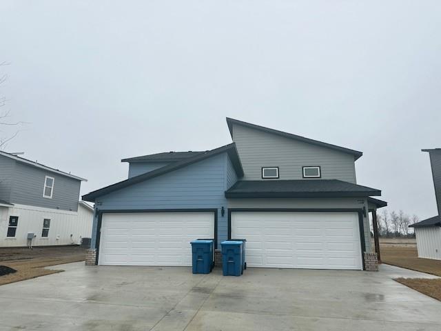 Building Photo - 1505 SW Casuarina Dr Rental