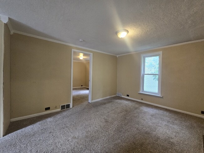 Photo - 532 Cedar St