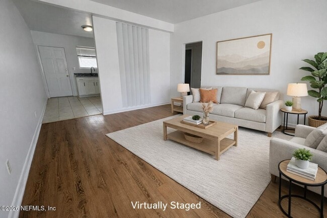 Photo - 2977 Collier Ave