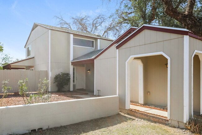 7026 S 41st Pl