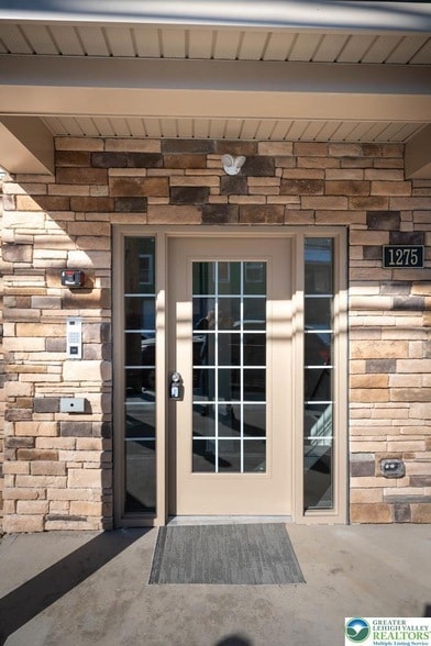 Photo - 1275 E 4th St Unidad 202