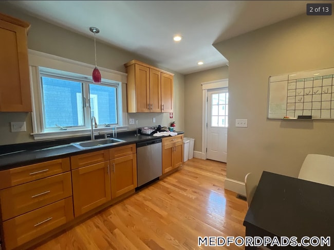 Photo - 46 Stanley Ave Unidad 2