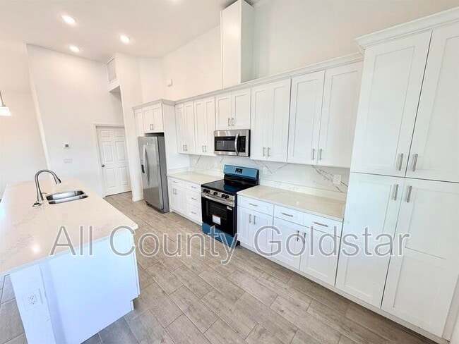 Photo - 14300 Kay Ln