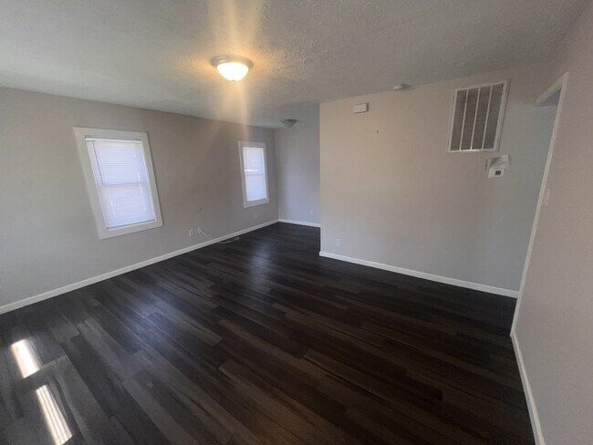 Photo - 4008 E 30th St