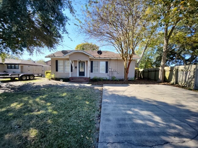 Photo - 4515 Lincoln Ave