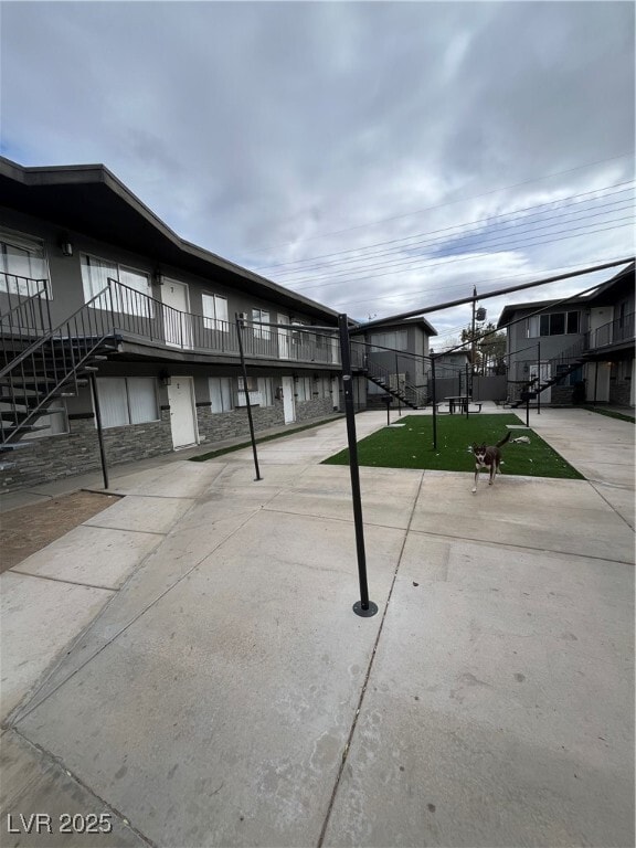 Photo - 2636 Lynnwood St Apartment Unit 6