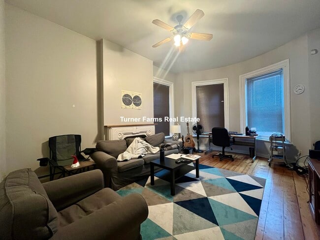 Photo - 8 Centre St Unit 1