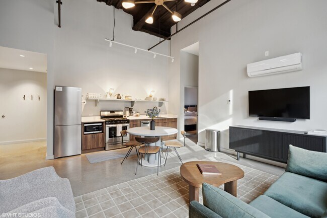 Photo - 1431 W Taylor St