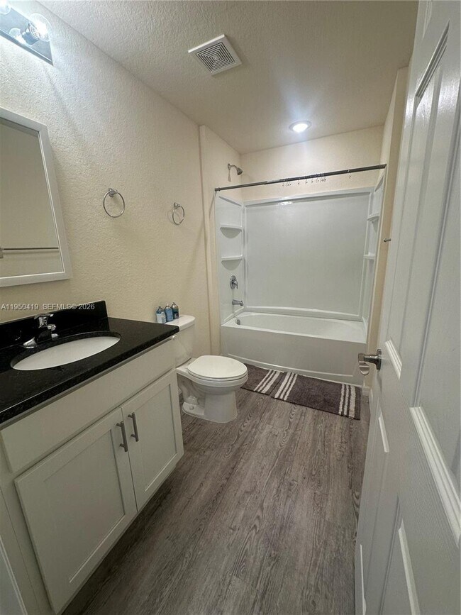 Photo - 108 Dublin Cir