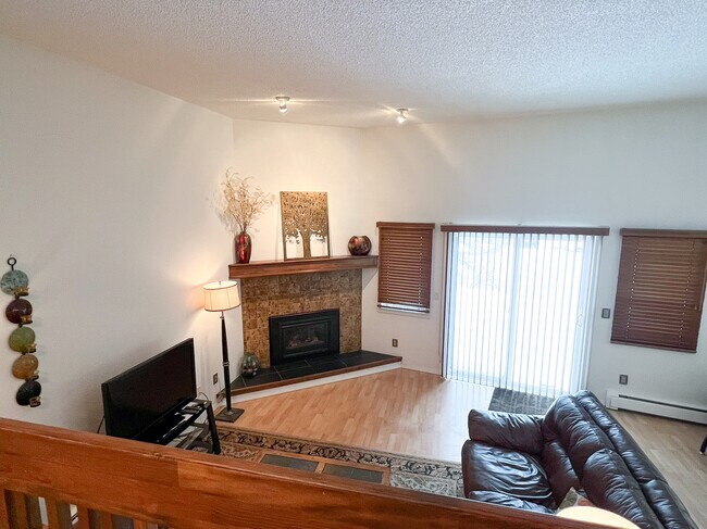 Photo - 4714 Mills Dr