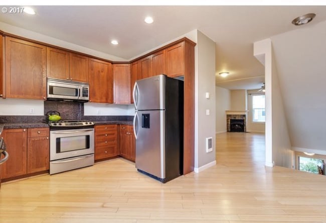 Photo - 9041 SW Rystadt Ln