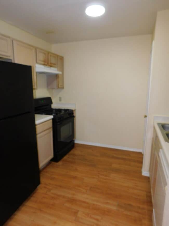 2211 Katy Ln Unit 2211-DKATY