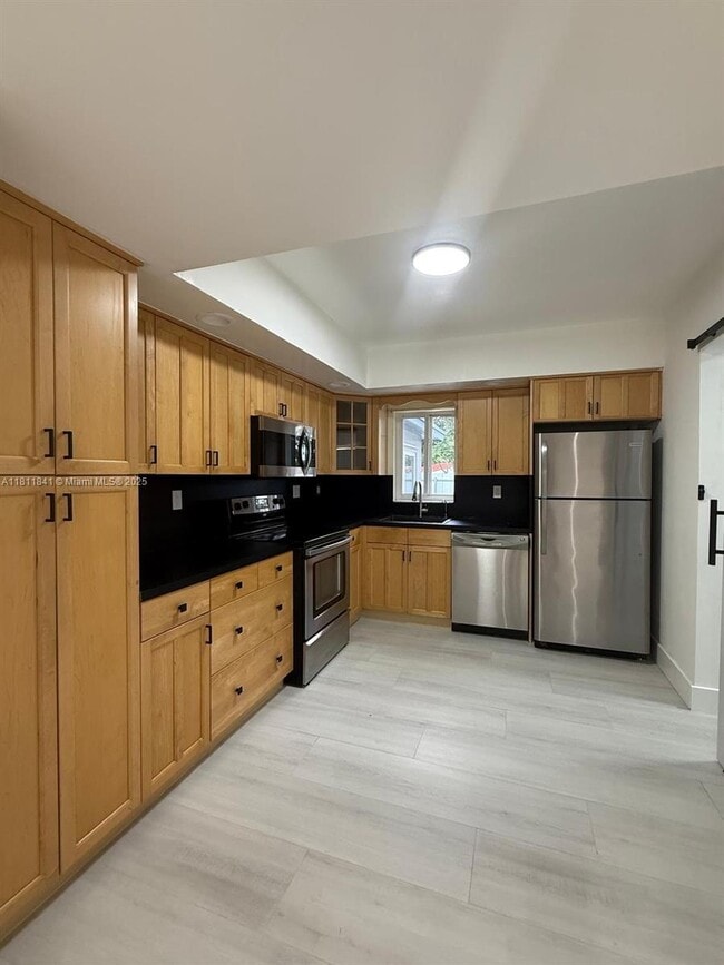Photo - 651 N 73rd Ave Casa