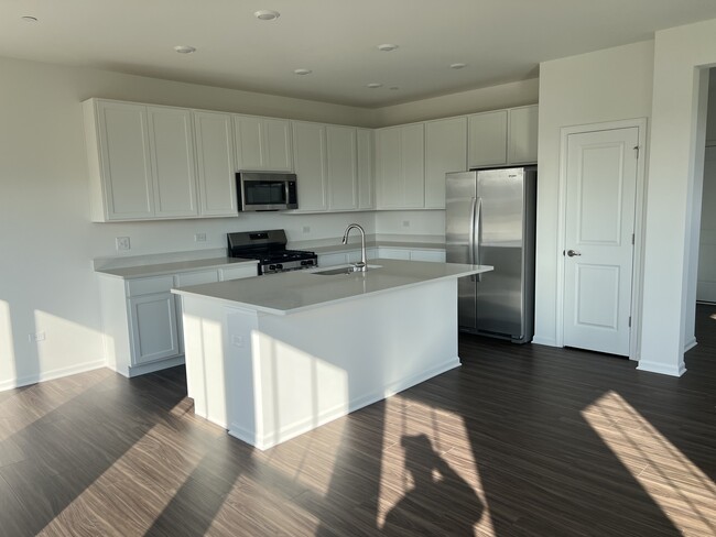 Photo - 146 Henderson St