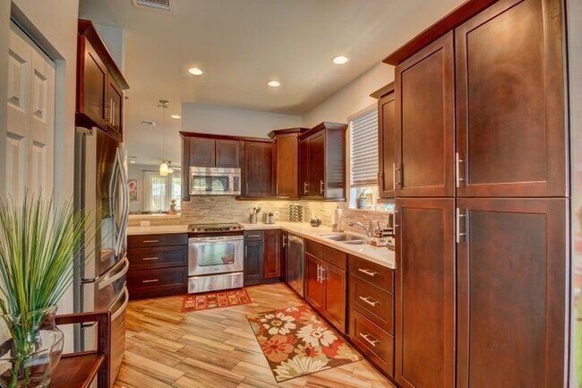 Photo - 1135 NE 3rd Ave