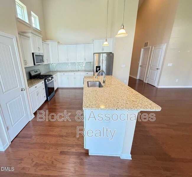 Photo - 2433 Cedar Rock Dr