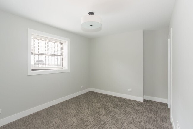 Photo - 4411 N Seeley Ave Unit 1A