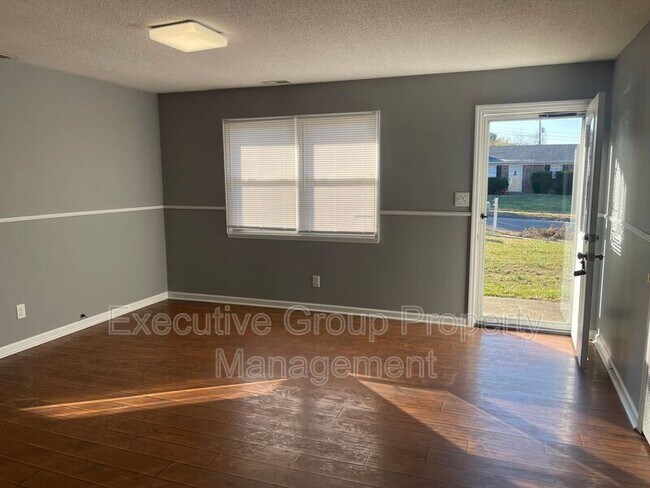 Photo - 208 Diecks Dr Casa