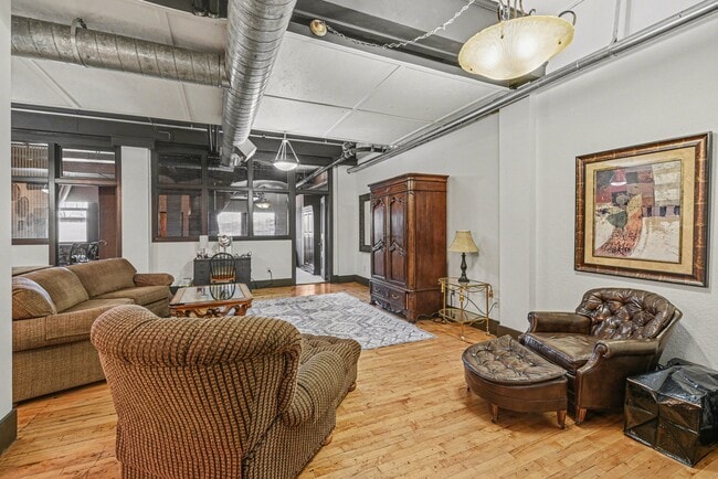 Photo - Gourley Building