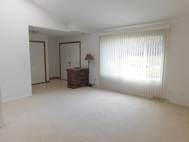 Photo - 269 Fawnwood Dr