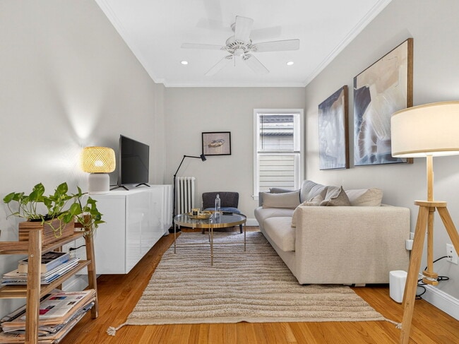 Photo - 1643 Cambridge St Unit 1R