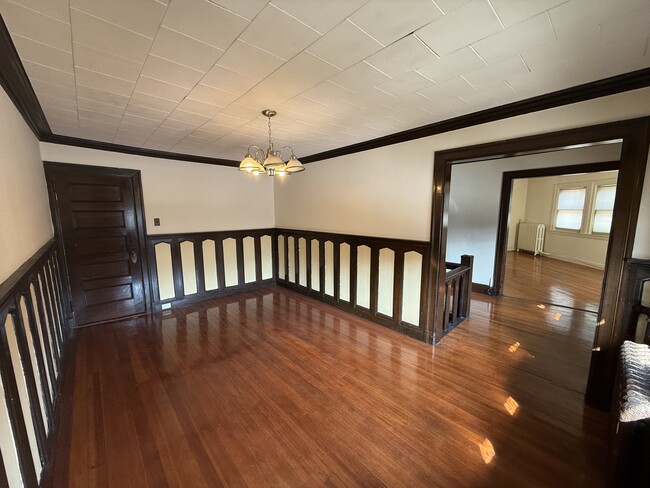 Photo - 104 Mount Auburn St