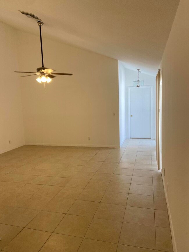 Photo - 1173 Periwinkle Pl