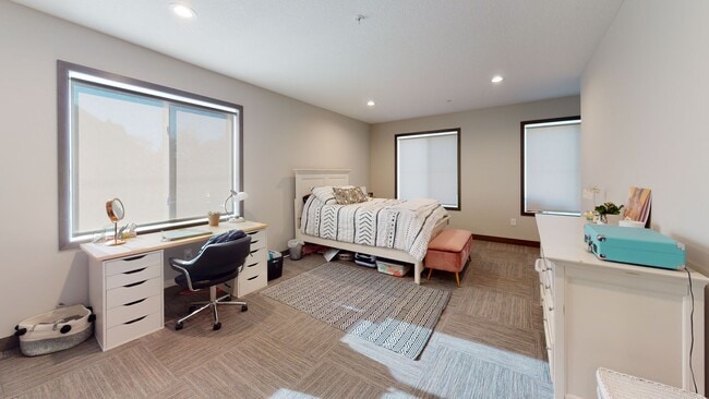 Photo - 707 13th Ave SE Unit 709 13th Ave SE