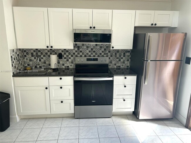 Photo - 262 NE 96th St