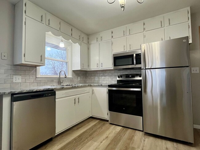 Photo - 311 6th St S Apartamento Unidad #B