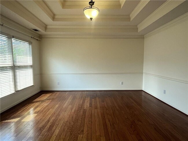 Photo - 972 Bridgegate Dr NE