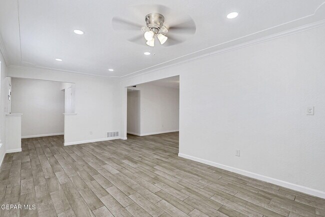 Photo - 10401 Centaur Dr