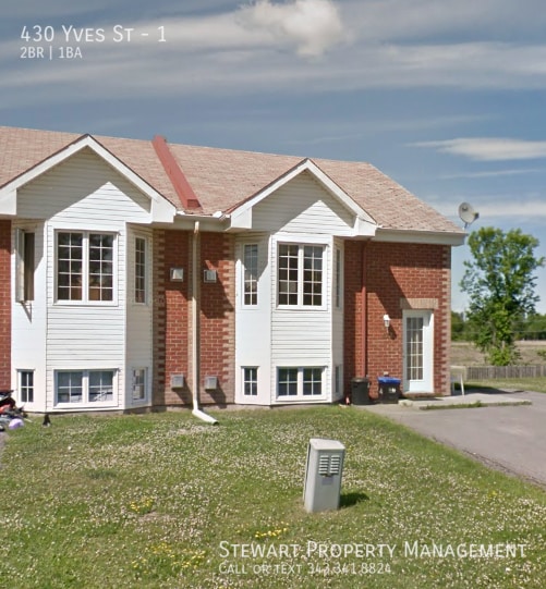 Building Photo - 430 Yves St Unit 1