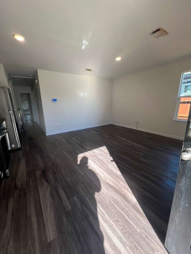 Photo - 7929 Ethel St