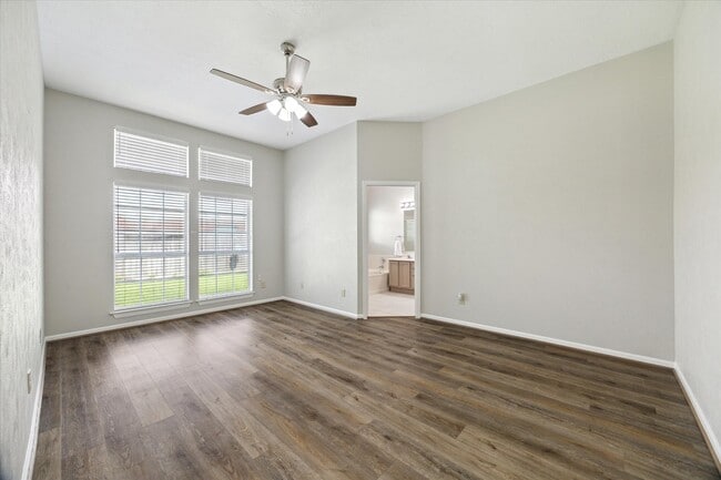 Photo - 15303 Laurel Knoll Cir