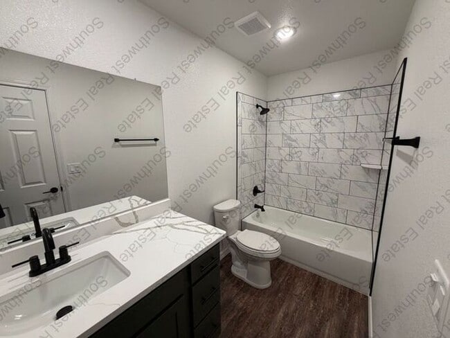 Photo - New Spacious 2 bedroom 2 bath Duplex.