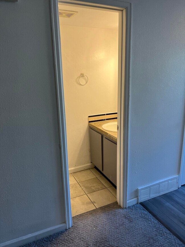 Photo - 1850 Zebulon Dr