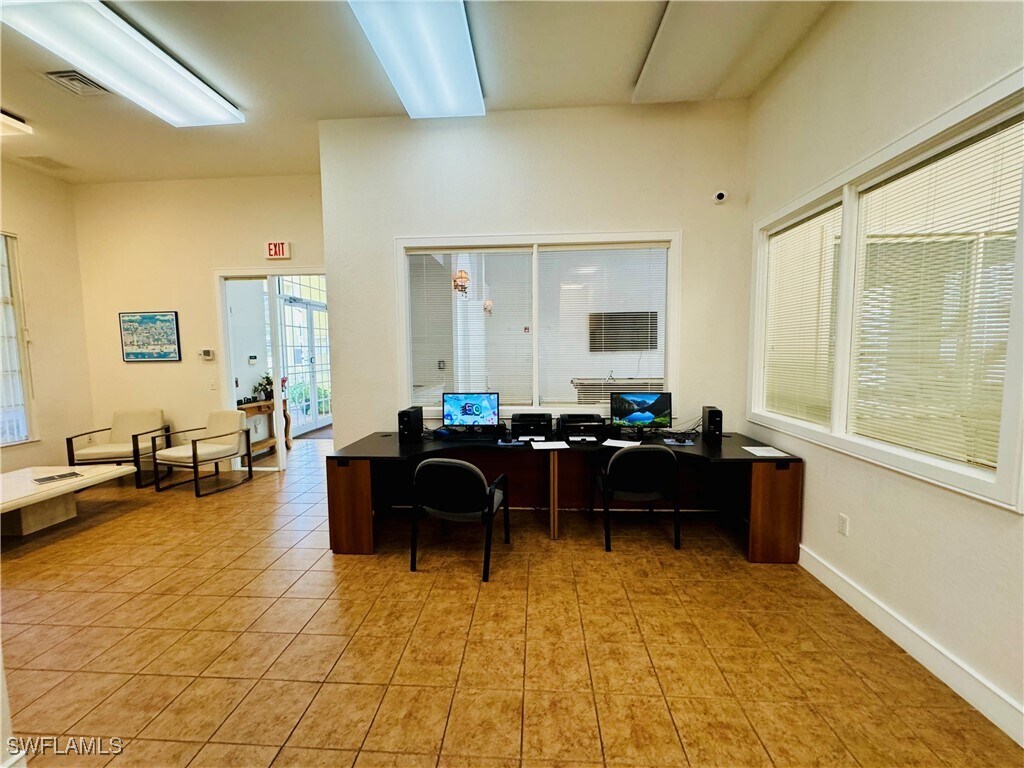 Photo - 8284 Key Royal Cir Unidad 1334 Rental