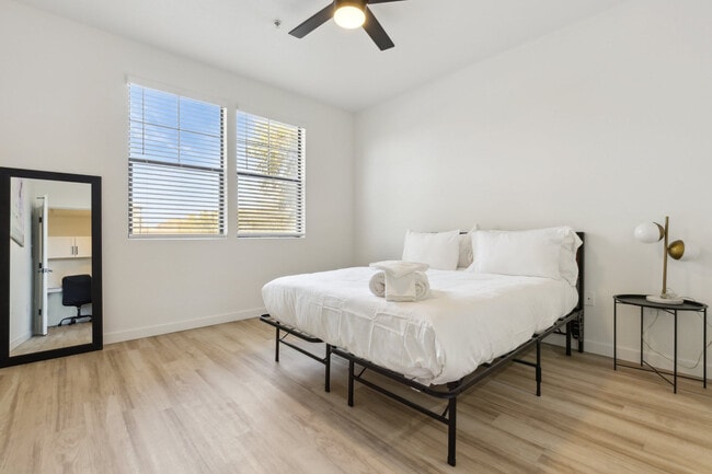 Photo - 9450 W Cabela Dr Unidad ID1055527P