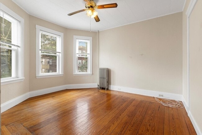 Building Photo - 45 Calvin St Unit 3