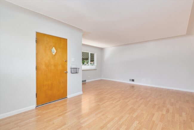 Photo - 3 Bed Home Walking Distance to Sloans Lake! Available NOW!