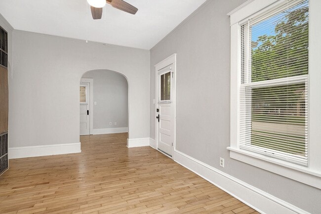 Photo - 326 S Maple St