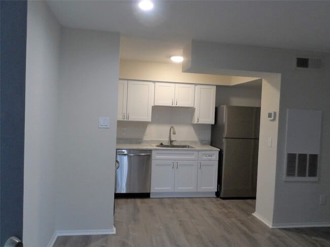 Photo - 13151 Walden Rd Unidad 157