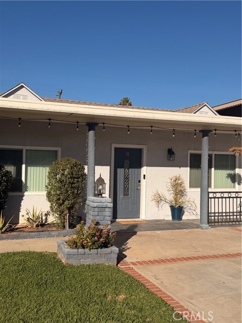 Photo - 18631 Warren Ave